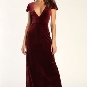 Feeling Flawless Burgundy Velvet V-Neck Maxi Dress